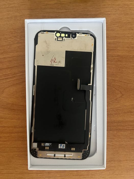 Продам дисплей на iPhone 13 pro max