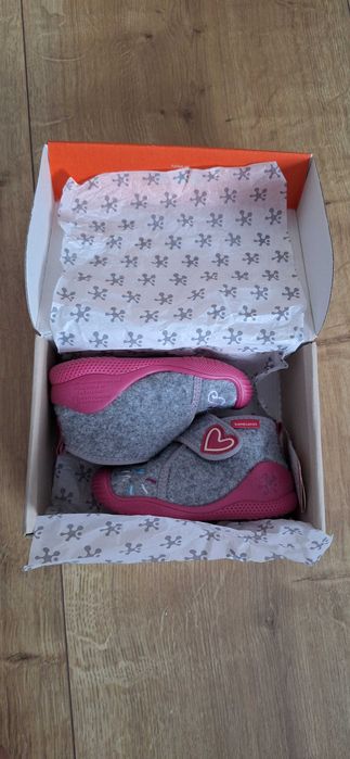 Papuci / pantofi Biomecanics - marimea 22 - noi - Unicorn