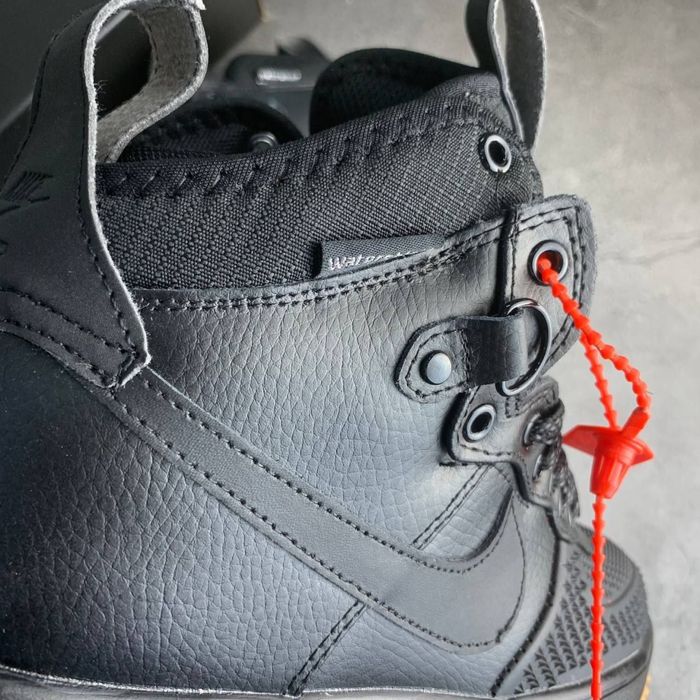 Продам Nike Lunaforce