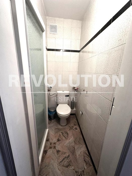 Дава се под наем Четиристаен апартамент в Варна, Автогара - 134 кв.м за 500 € - Снимка #6