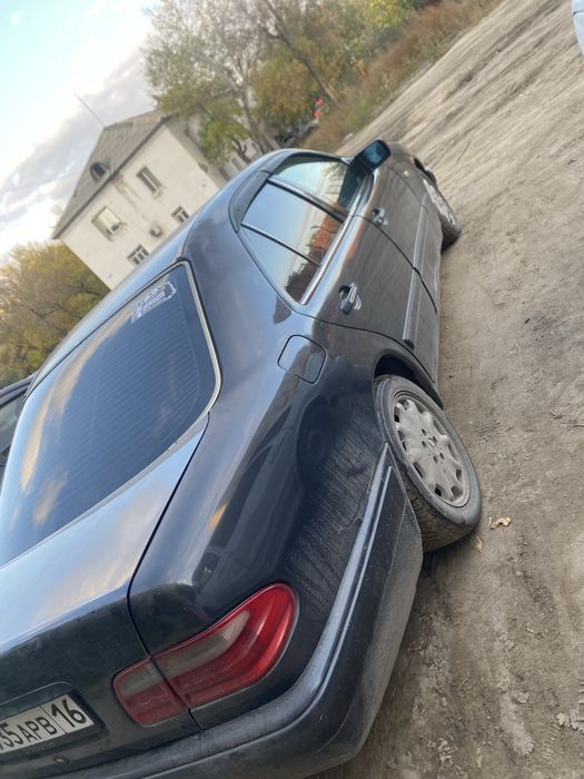 Mercedes-Benz e 230, 1996г