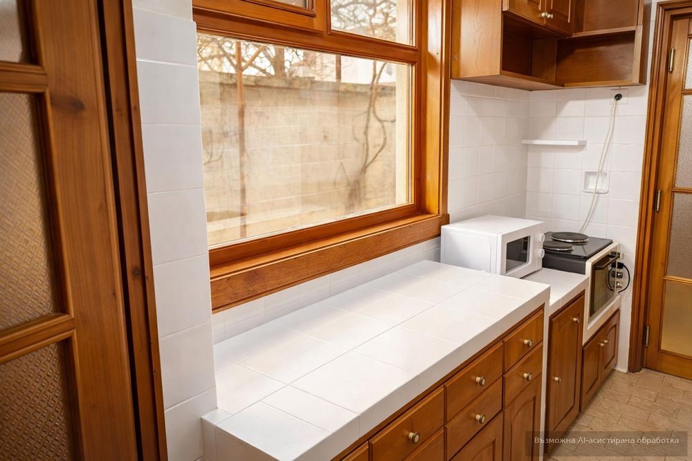 Просторен етаж от къща в кв. Коматево