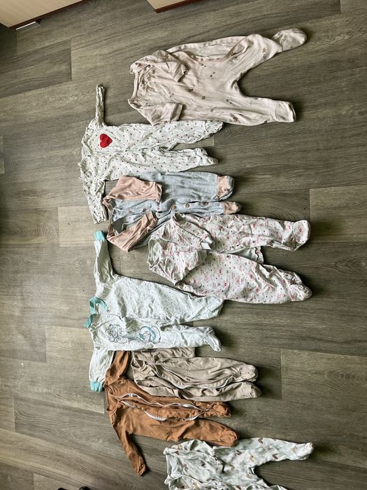 Продам детские вещи