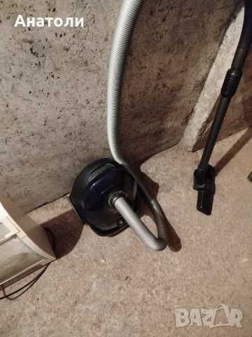 Продавам две прахосмукачки