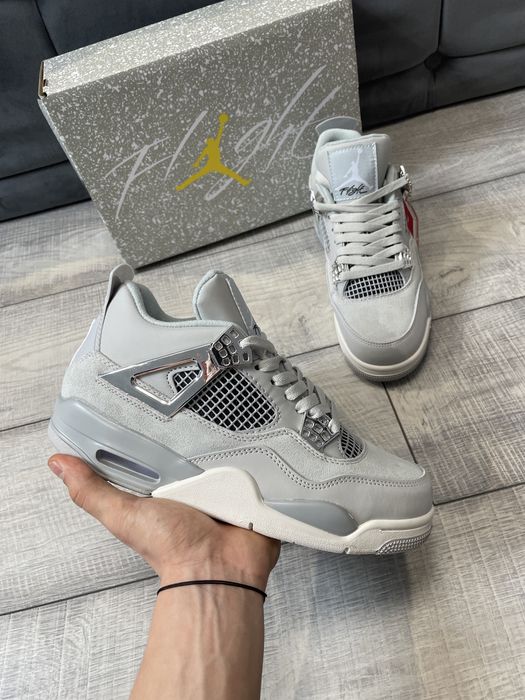 Jordan 4 Frozen Moments