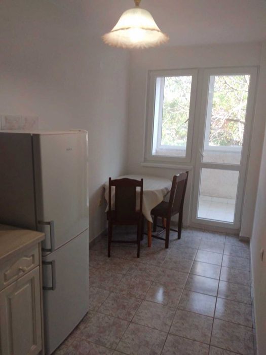 Дава се под наем Двустаен апартамент в Бургас, Славейков - 71 кв.м за 153 € - Снимка #7