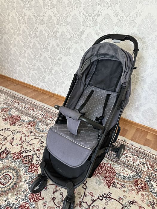 Коляска прогулочная