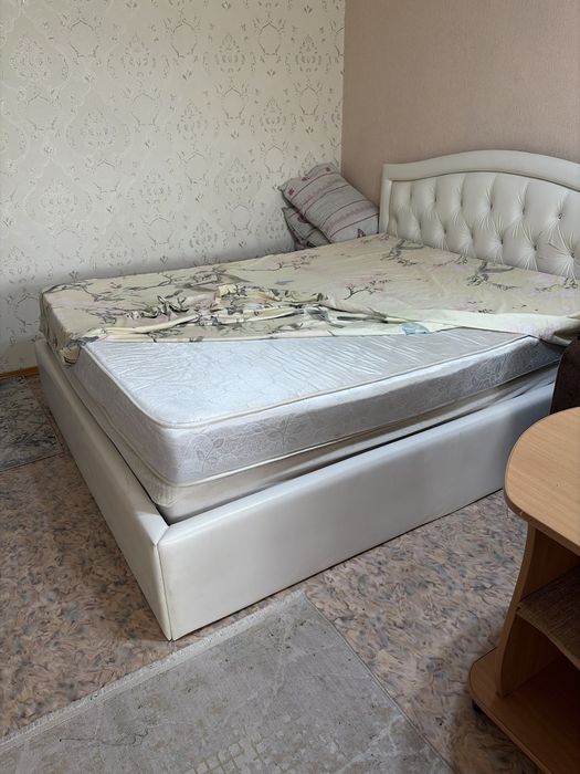 Матрас б у 5000 тнг