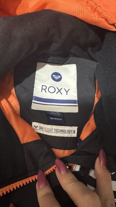 Сноуборд яке- Roxy