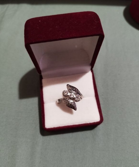 Бижута от медицинска стомана с камъни цирконий