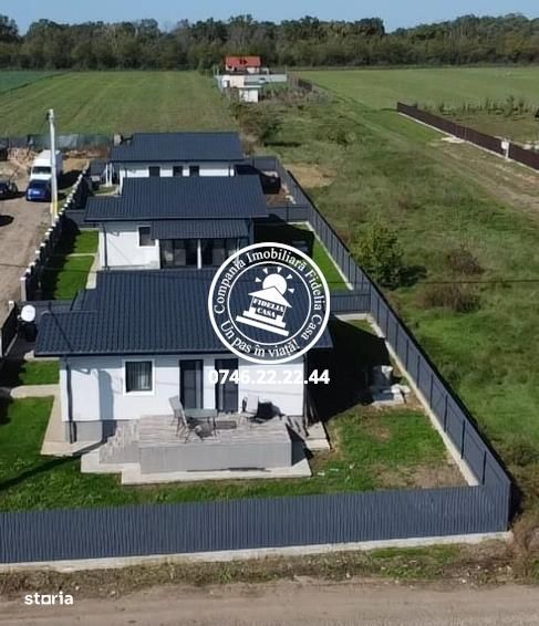 Casa cu 3 camere, 400mp, de vanzare in Miroslava-Ciurbesti