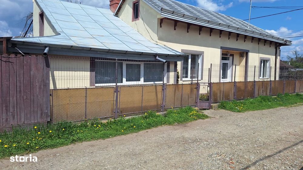 Casă 3 Camere – Cartier Cfr, Bacău – Teren 500 Mp
