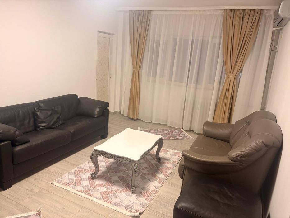 Închiriez apartament