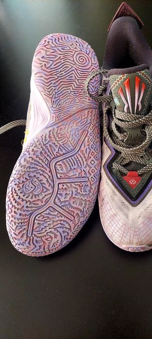 Кроссовки брендовве оригинал