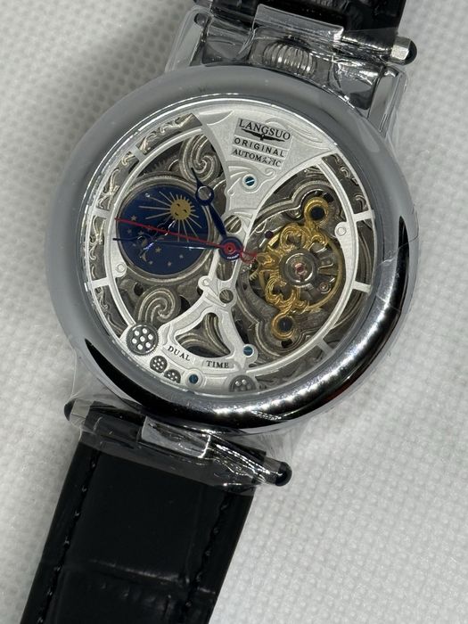 Магазин часов Exact Moment