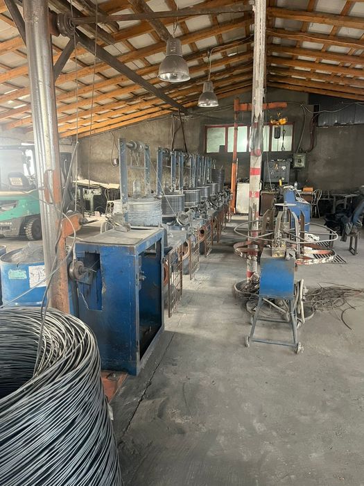 Se vinde fabrică de cuie