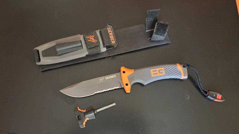 Cuțit de supraviețuire Gerber Bear Grylls Ultimate
