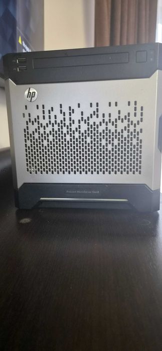 Server HP ProLiant MicroServer Gen8 cu procesor Intel® Celeron® G1610T 2.30GHz, Ivy Bridge, 1 x 4GB