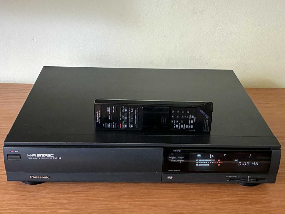 Videorecorder Panasonic NV-F65 hi-fi stereo vhs 4 head impecabil