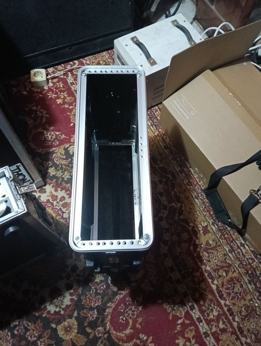 2 bași 18 toli amplificator 4x1000 w putere dmx