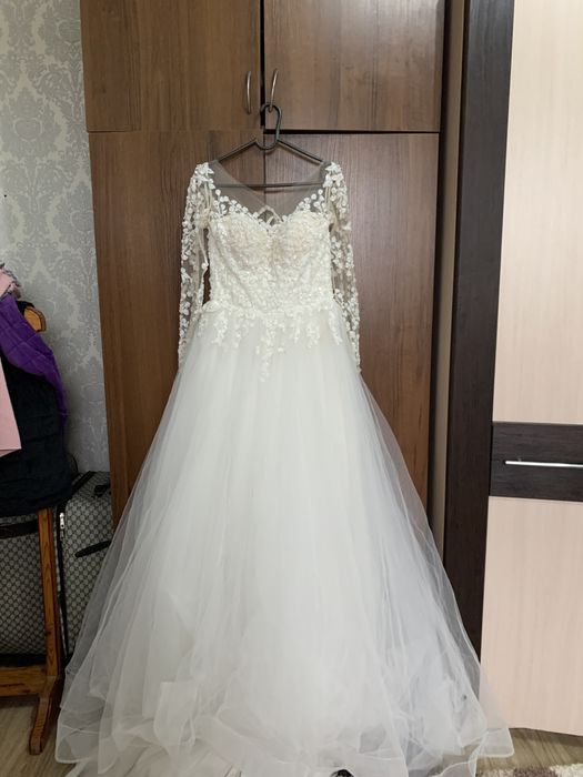 Шикарное свадебное платье