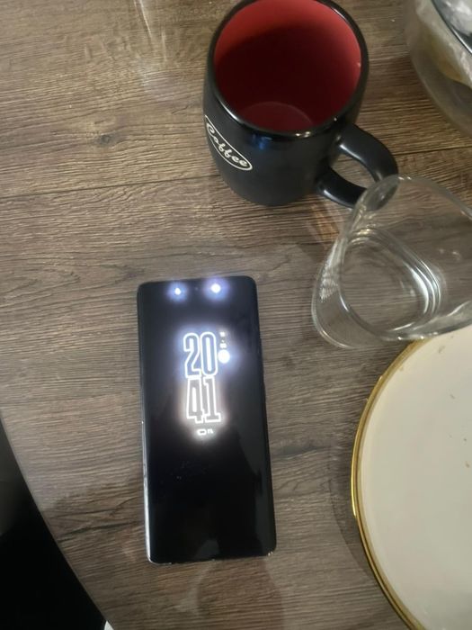 Xiaomi 13 pro отличный телефон :)