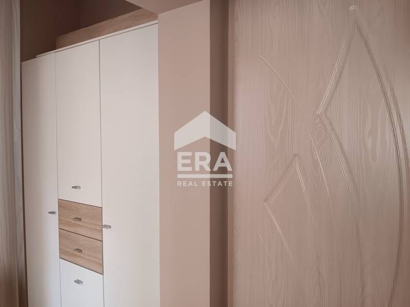 Дава се под наем Двустаен апартамент в Варна, Изгрев - 60 кв.м за 648.21 € - Снимка #7