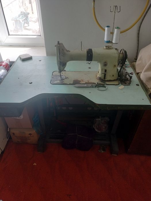 Швейная машина промышленная