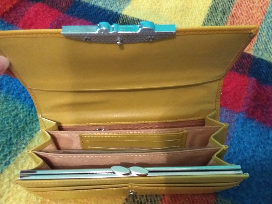 Обмен клатч новый на фрукты