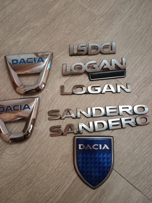 Emblema  Dacia .