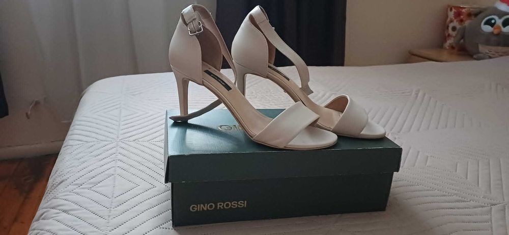Дамски сандали Gino Rossi, размер 39