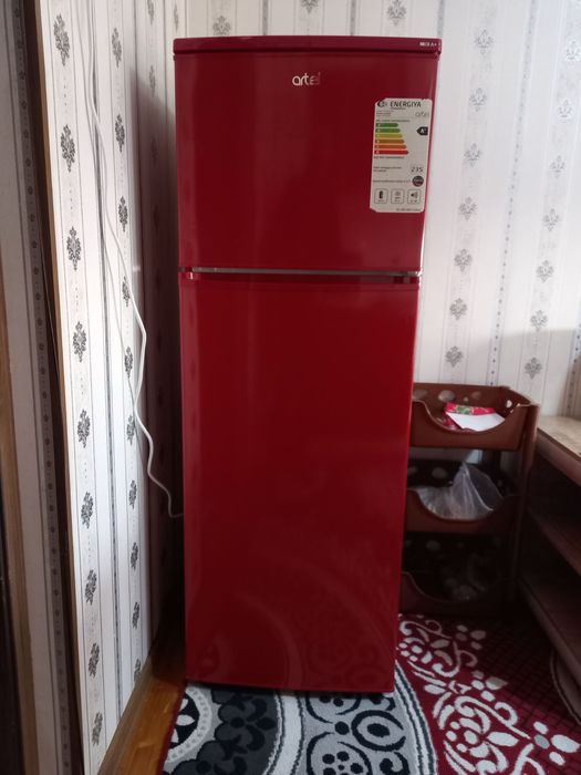 Holodilnik srochna sotiladi xolati idiyal yangi