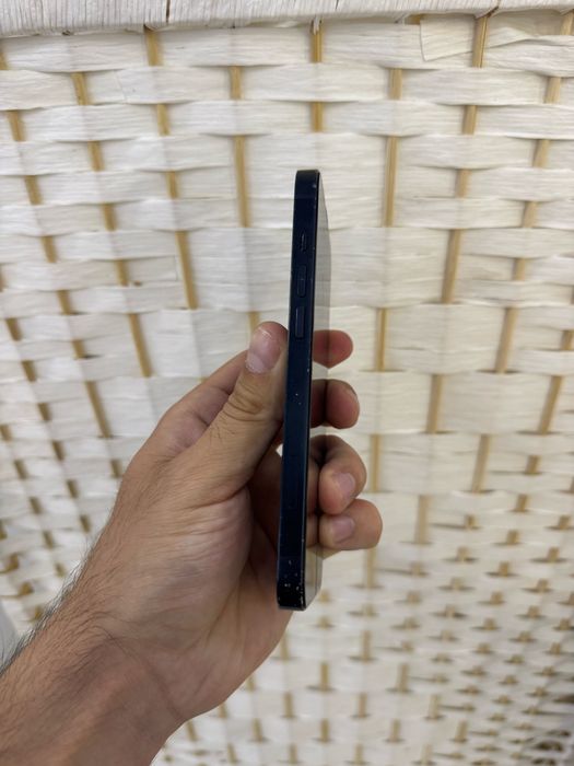 Продам Телефон Айфон 13 256Gb