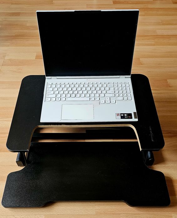 Suport reglabil de birou pentru laptop/monitor