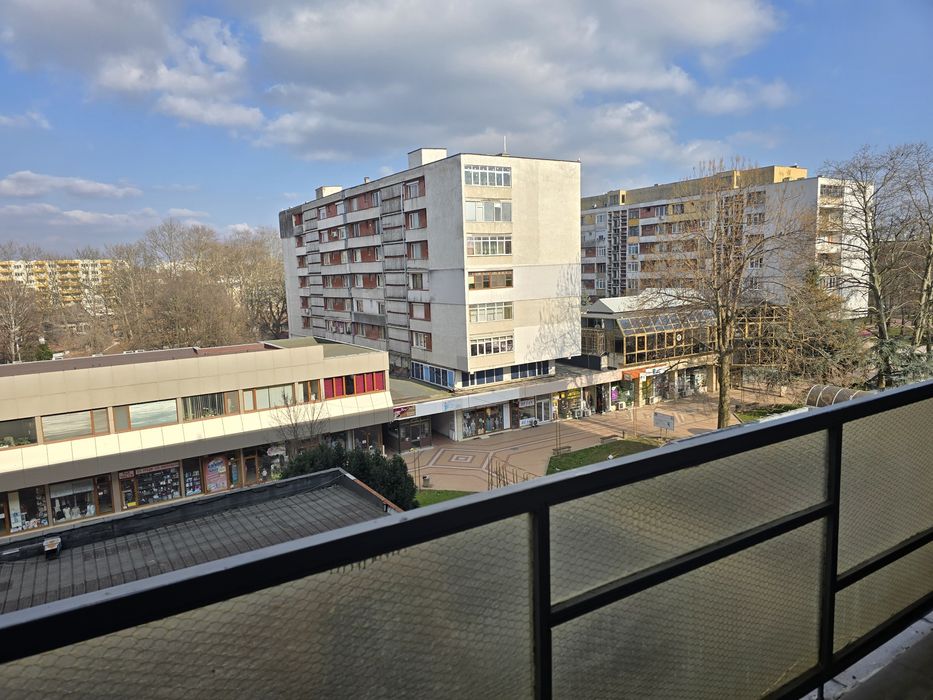 Продава се Двустаен апартамент в Добрич, Център - 67 кв.м за 800 €/кв.м - Снимка #15