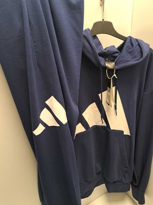 анцузи Adidas и Nike