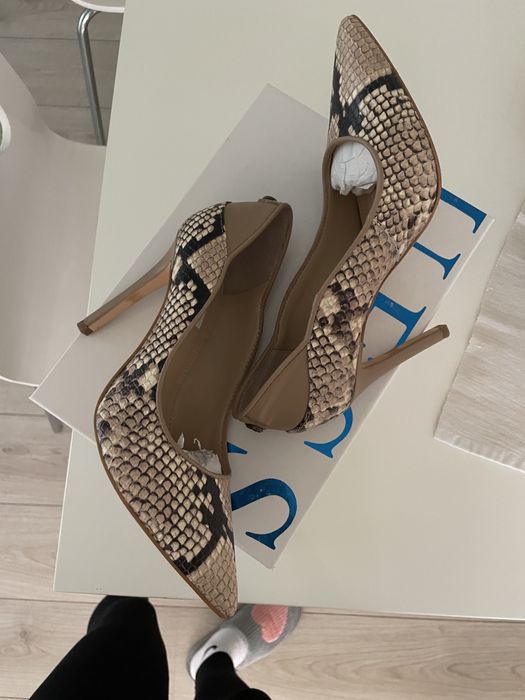 Обувки естествена кожа 36