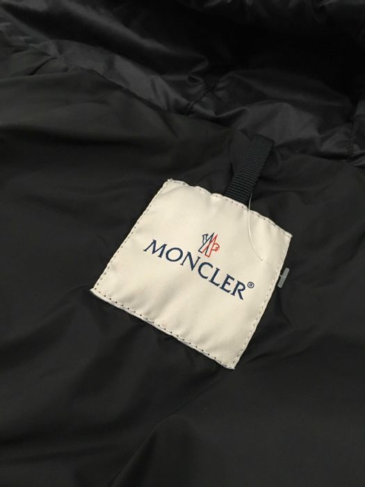 Оригинално яке  Moncler  Angers Giubbotto