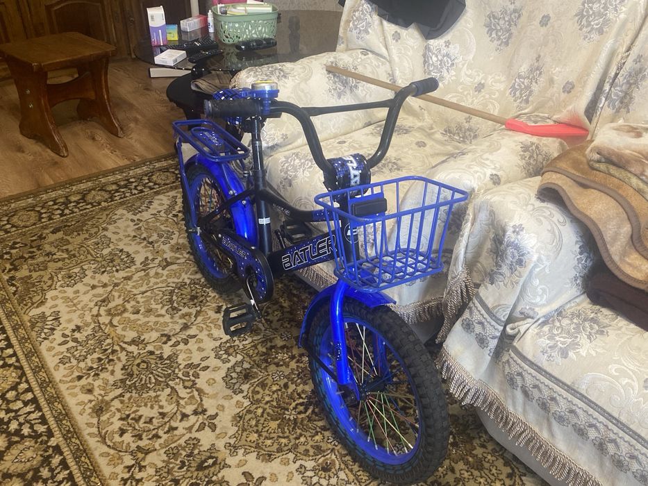 Продаю детский велосипед.