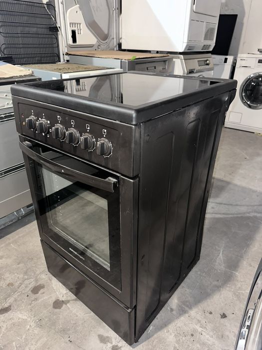 Печка +гаранция. Конвекция. Керамичен плот. Безплатна доставка в София