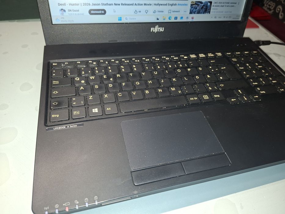 Fujitsu A555, SSD 250gb, 12 gb ram, Intel i3, Bluetooth, Windows 11