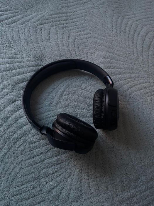 Наушники JBL 520