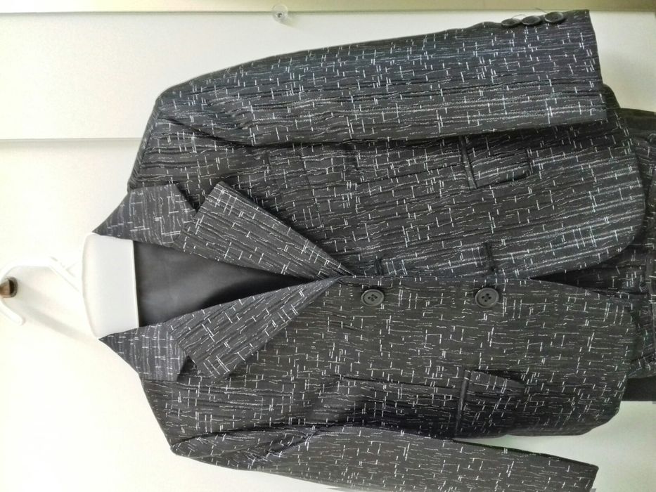 Продам костюм на мальчика