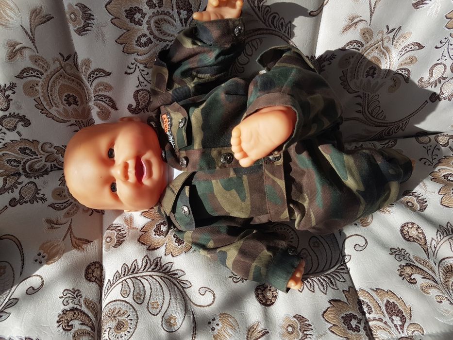 Продам куклу в хорошем состоянии