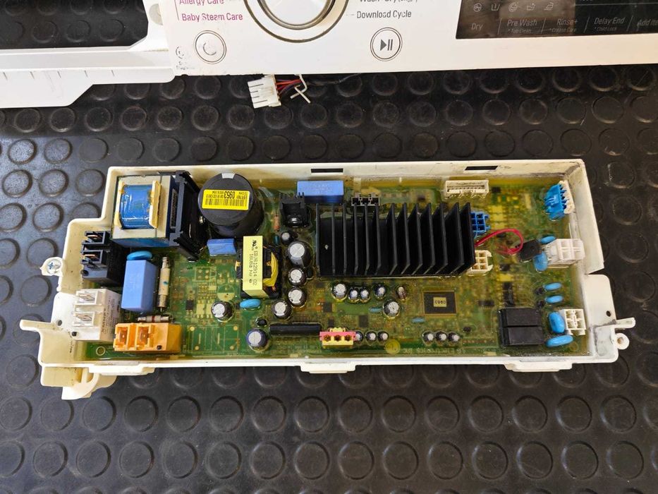 Placa electronica , modul cu display masina de spalat LG F4J6VG0W, testat , perfect functional / R23