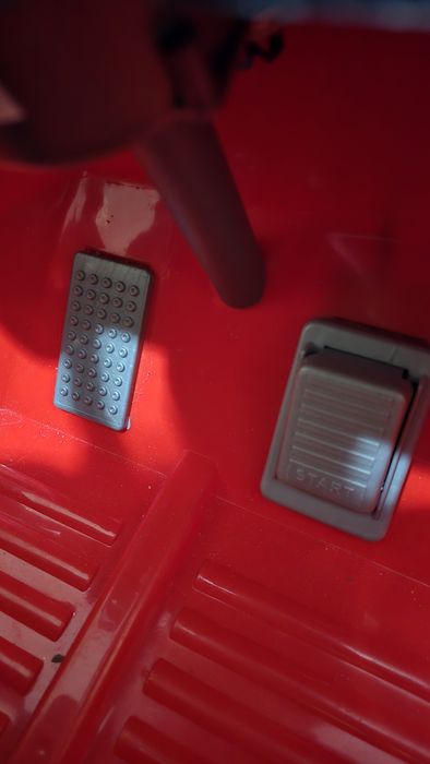 Masina de teren 4x4 cu telecomanda, 12 V, Pilsan, Ranger, Rosu