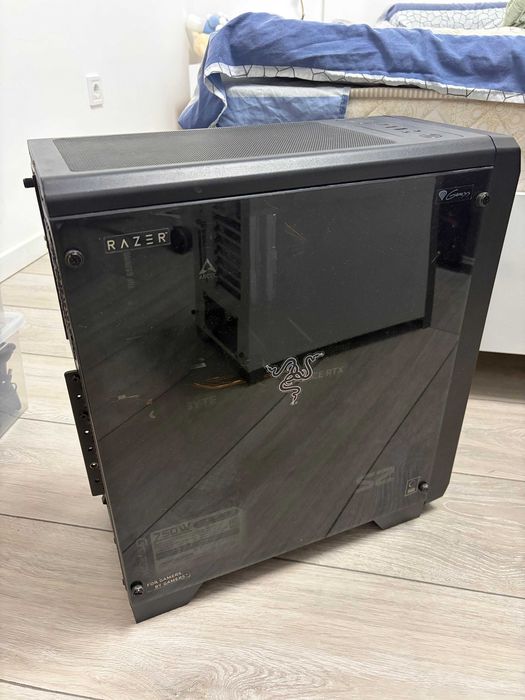 Gaming PC Ryzen 7 5700G + 32 GB Ram + RTX 4060 + Arctic Liquid Freezer II 240 + WIFI 6