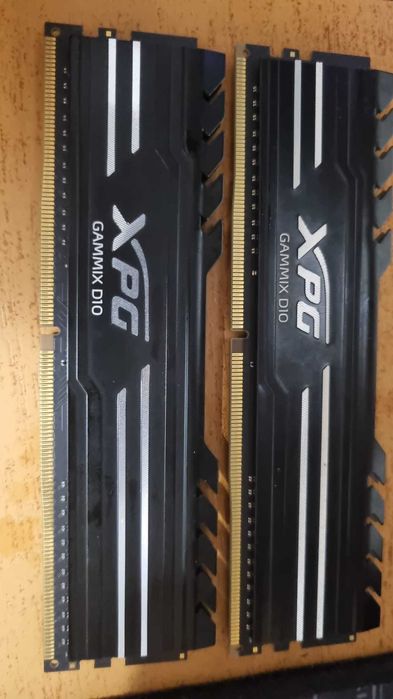 Vand Memorie ADATA XPG Gammix D10, 16GB (2x8GB), DDR4, 3200MHz, CL16.