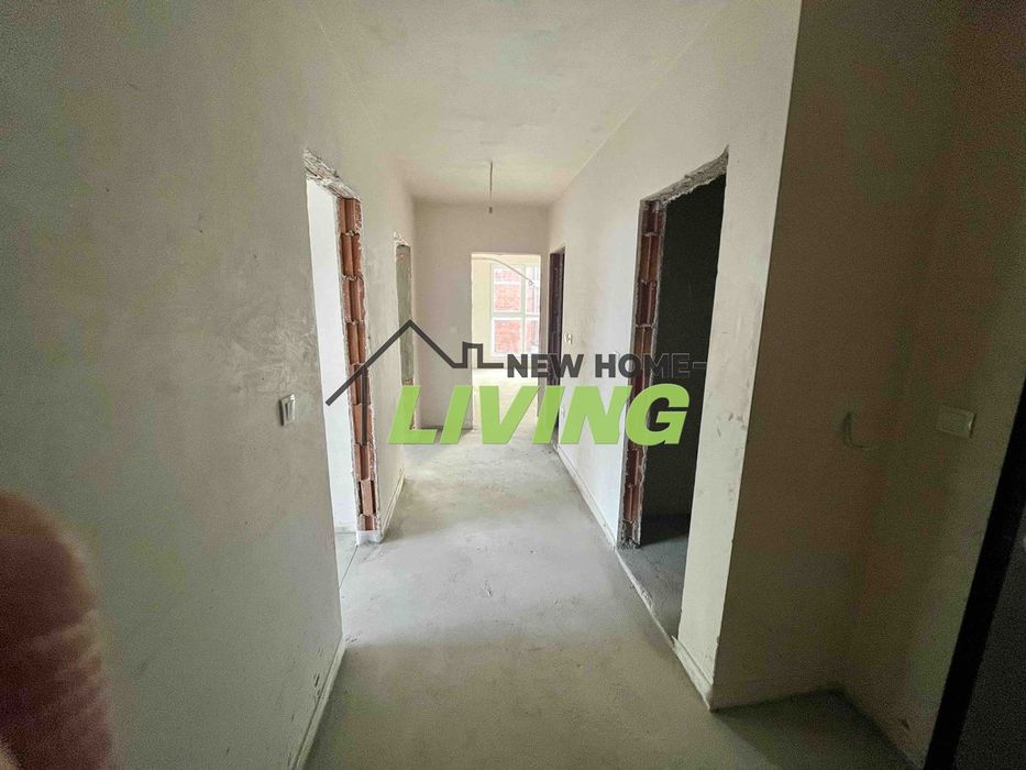 Продава се Тристаен апартамент в Пловдив, Беломорски - 106 кв.м за 1200 €/кв.м - Снимка #8