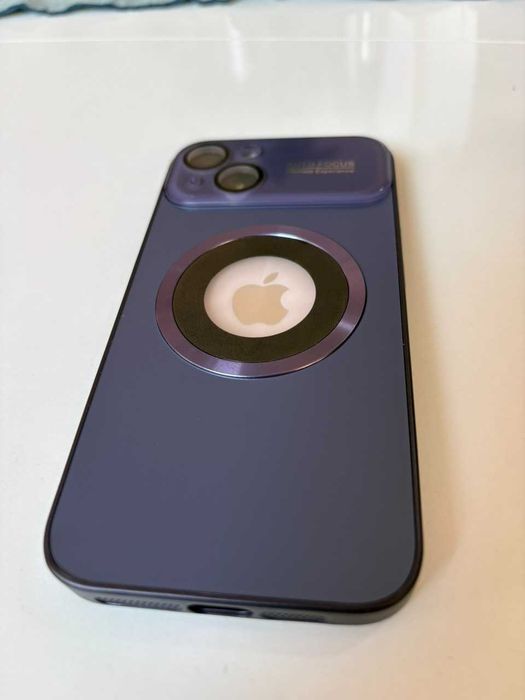 Продавам  -  I PHONE 13 - 300 €